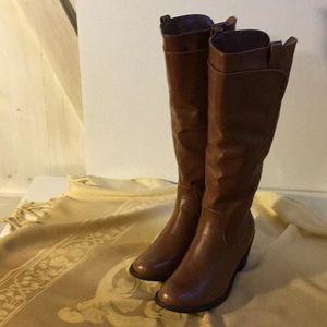 Rampage Boots, Cognac, all man made .NWT.
